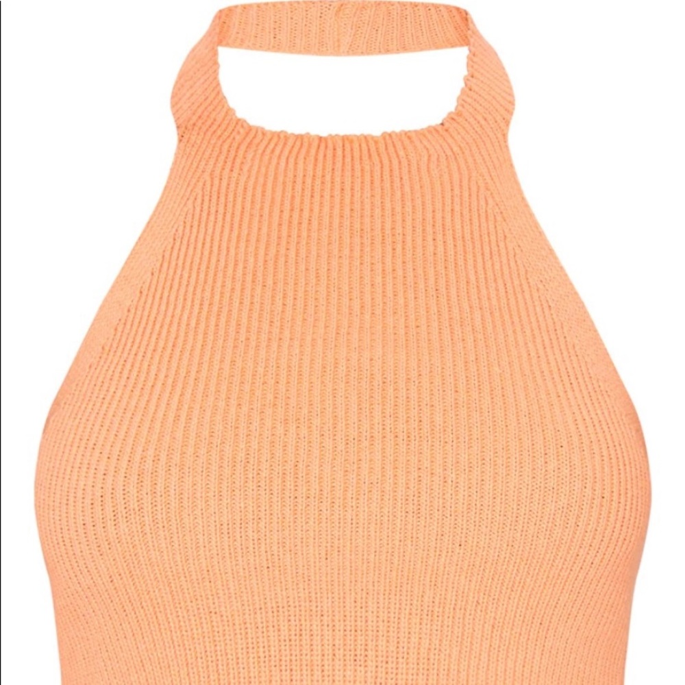 Ribbed halter neck